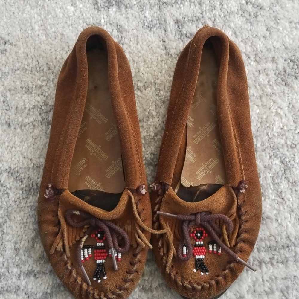 Minnetonka original vintage beaded moccasins